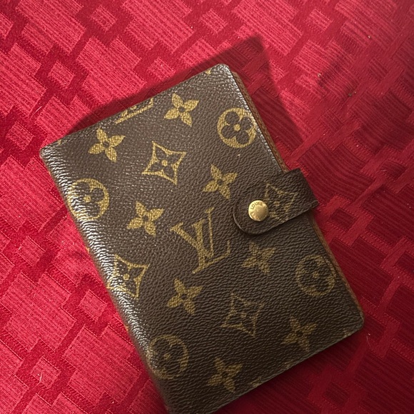 Louis Vuitton Accessories - Louis Vuitton Monogram Key & Card Holder - Brown and Gold